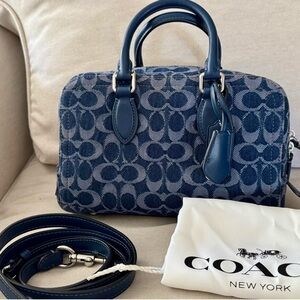 Overseas Exclusive Coach Bowery 24 Signature Denim Handbag